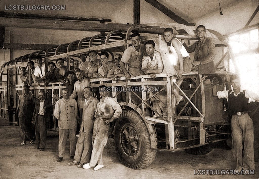 Работилница за автобусни каросерии, 40-те години на ХХ век