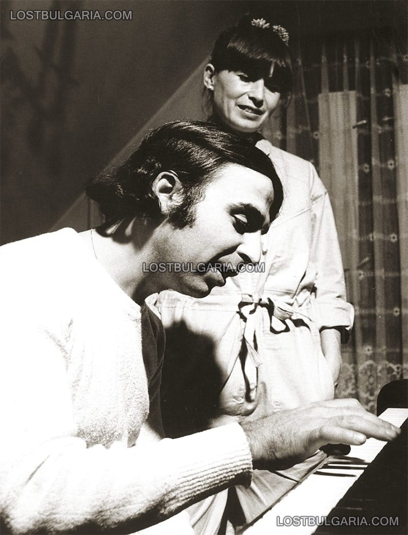 Митко Щерев и Лили Иванова в работен момент, 1974 г.