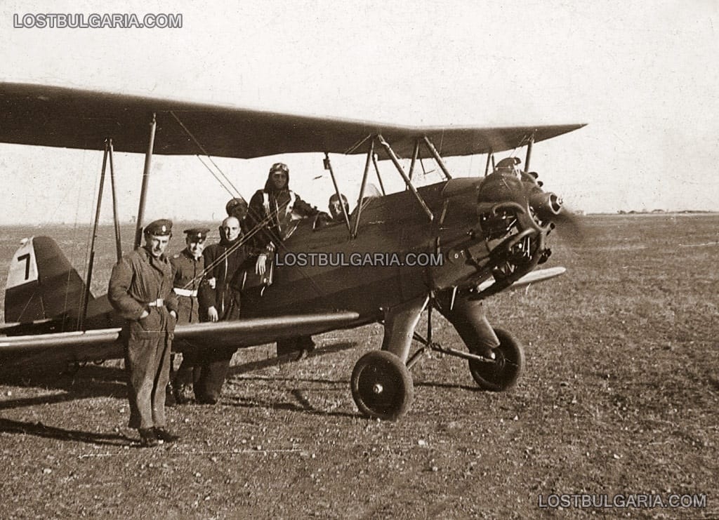 Български летци и авиомеханици със самолет Фоке Вулф ФВ44 (Focke Wulf FW44 Steiglitz), 30-те години на ХХ век