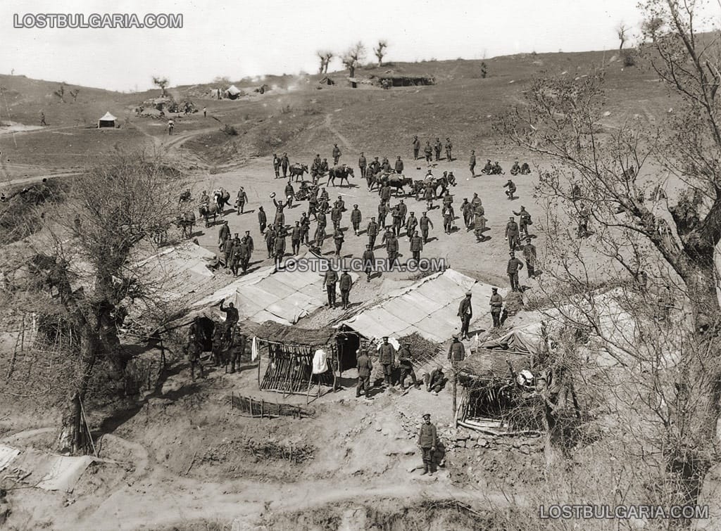 Землянки на позициите на 11-та пехотна македонска дивизия