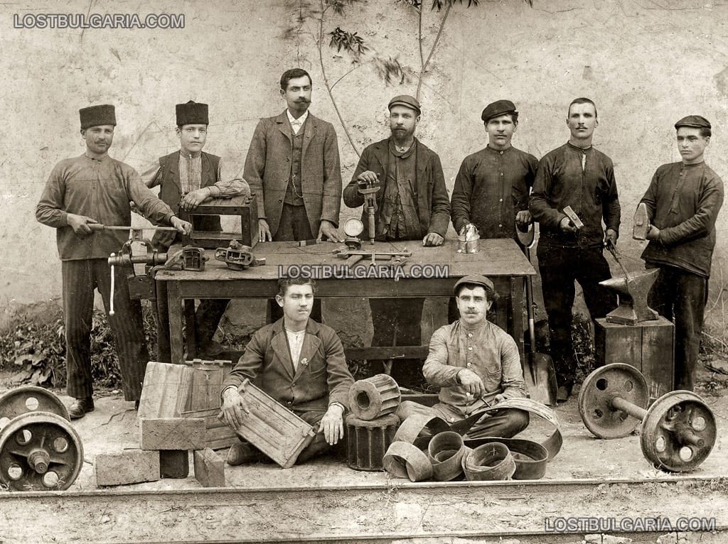 Работна бригада по поддръжката на теснолинейка, началото на ХХ век