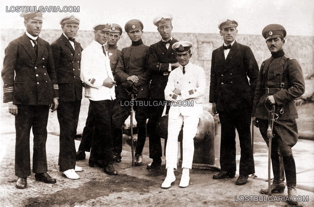 Морски и сухопътни офицери, пристанище Бургас, 30 септември 1923 г.