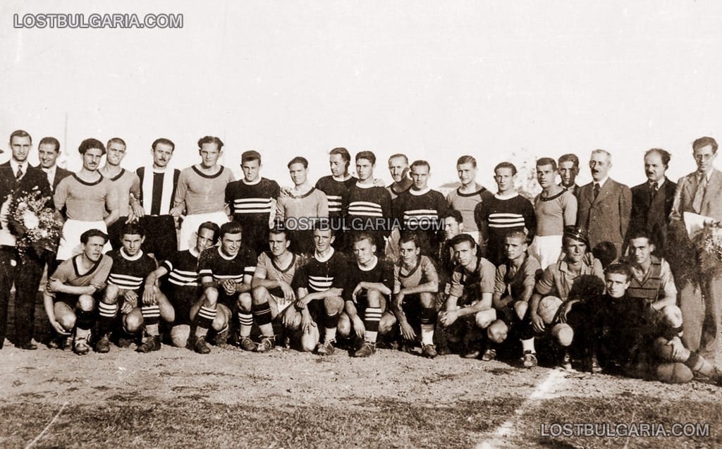 Преди дерби мача на Пловдив между "Ботев" и "Спортклуб", 1936г.