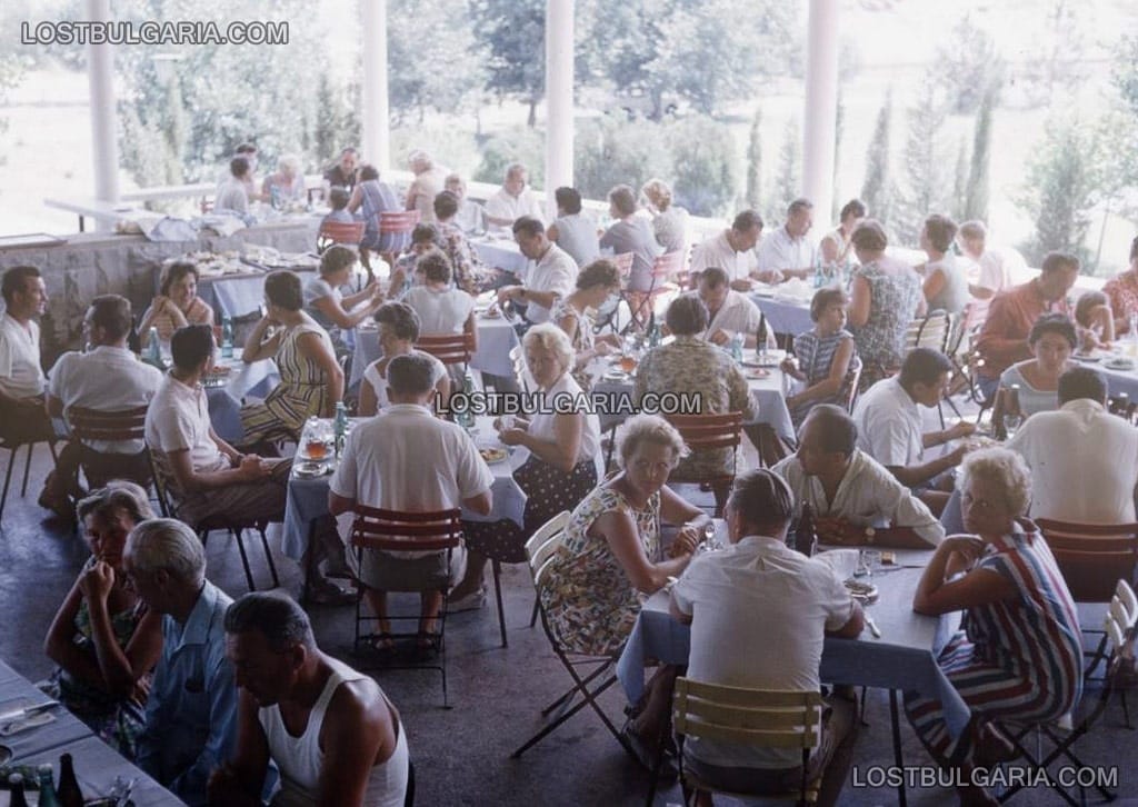 Заведение за хранене от системата на "Балкантурист" - 60-те години на ХХ век