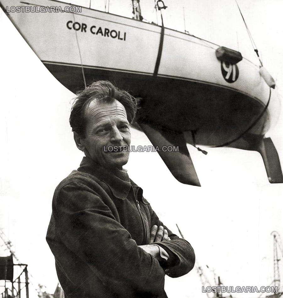Капитан Георги Георгиев (1930-1980), първият българин, обиколил сам Земята със своята яхта Кор Кароли. Плаването започва на 20 декември 1976 г., трае 201 дена, 21 часа и 36 минути и е вписано в Книгата на рекордите Гинес, 1977г.