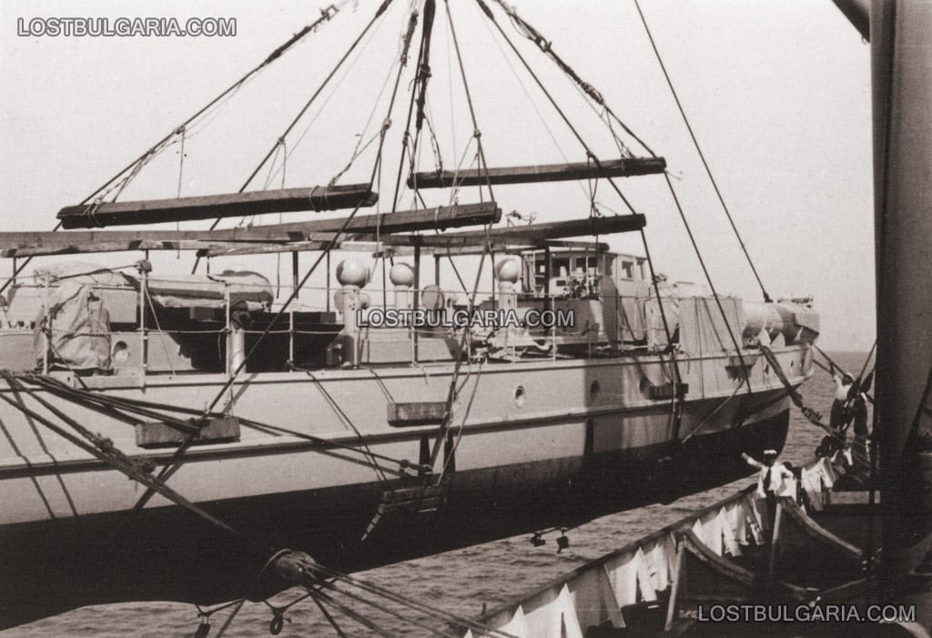 Спускане на вода на торпеден катер Люрсен (Lürssen Schnellboot)