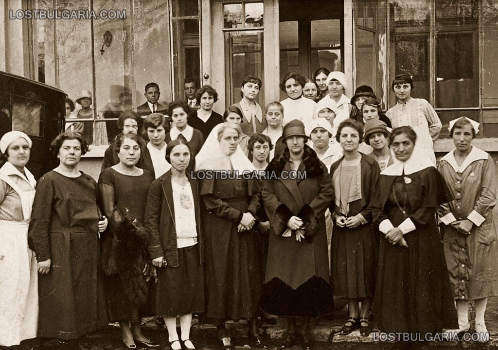 София, Н.Ц.В. Княгиня Евдокия на посещение в училището за медицински сестри, 1926г.
