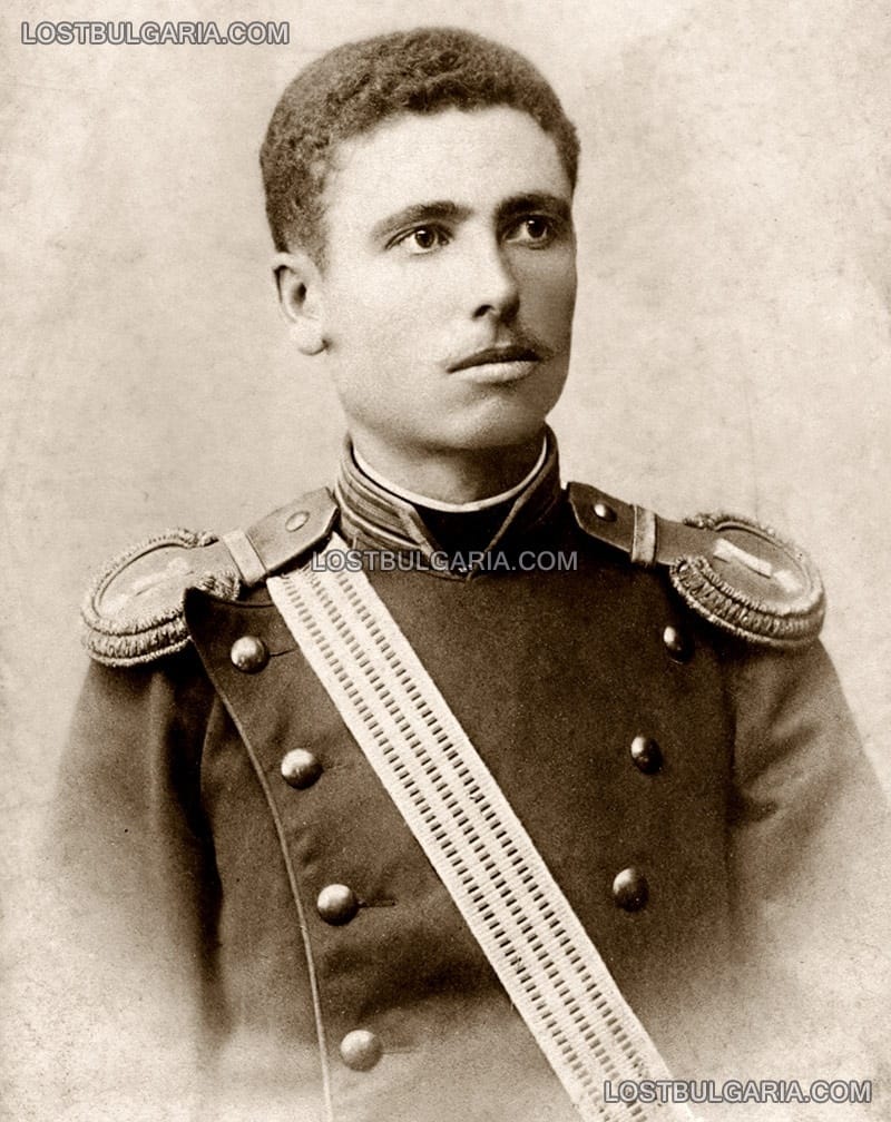 Генерал-майор Иван Русев (1872-1945) - началник щаб на 8-ма пехотна дивизия, един от организаторите на Деветоюнския преврат 1923 г., вътрешен министър (1923-1926), депутат, портрет от началото на ХХ век