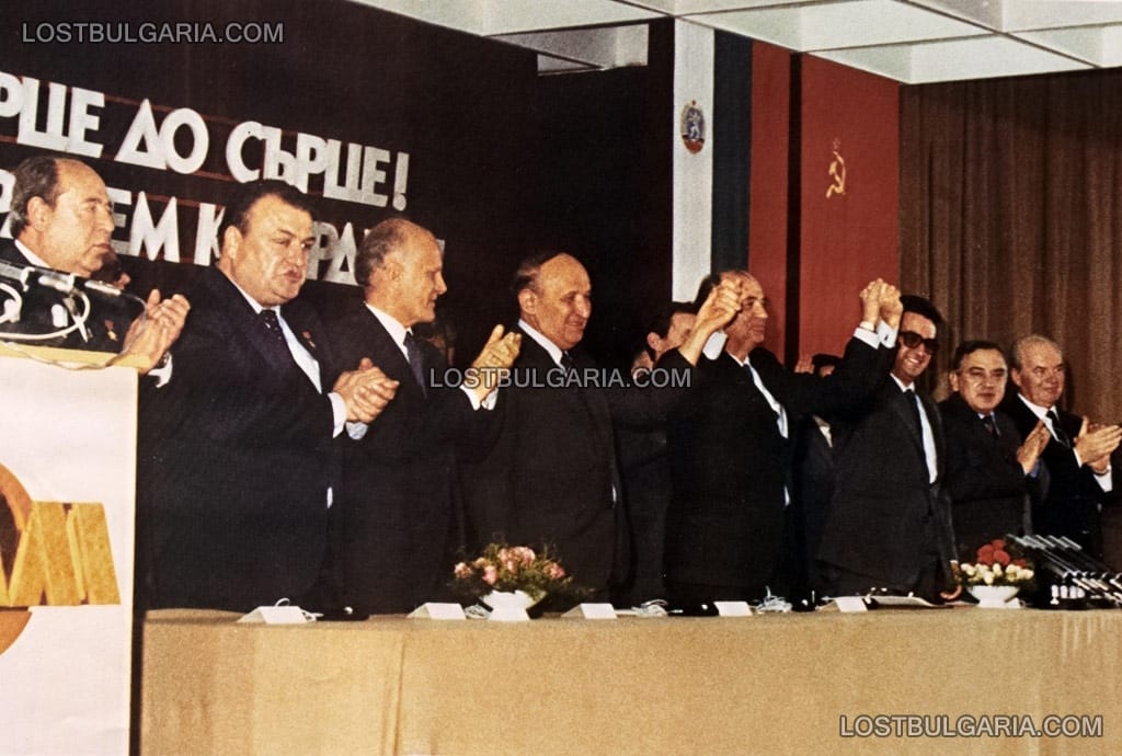 Посещение на Михаил Горбачов в ЗММ София: Тодор Живков, М. Горбачов, Станко Тодоров, Огнян Дойнов, 1985г.