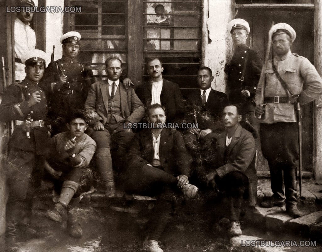 Членове на ВМОРО от Смолян, задържани от полицията, 1929г.