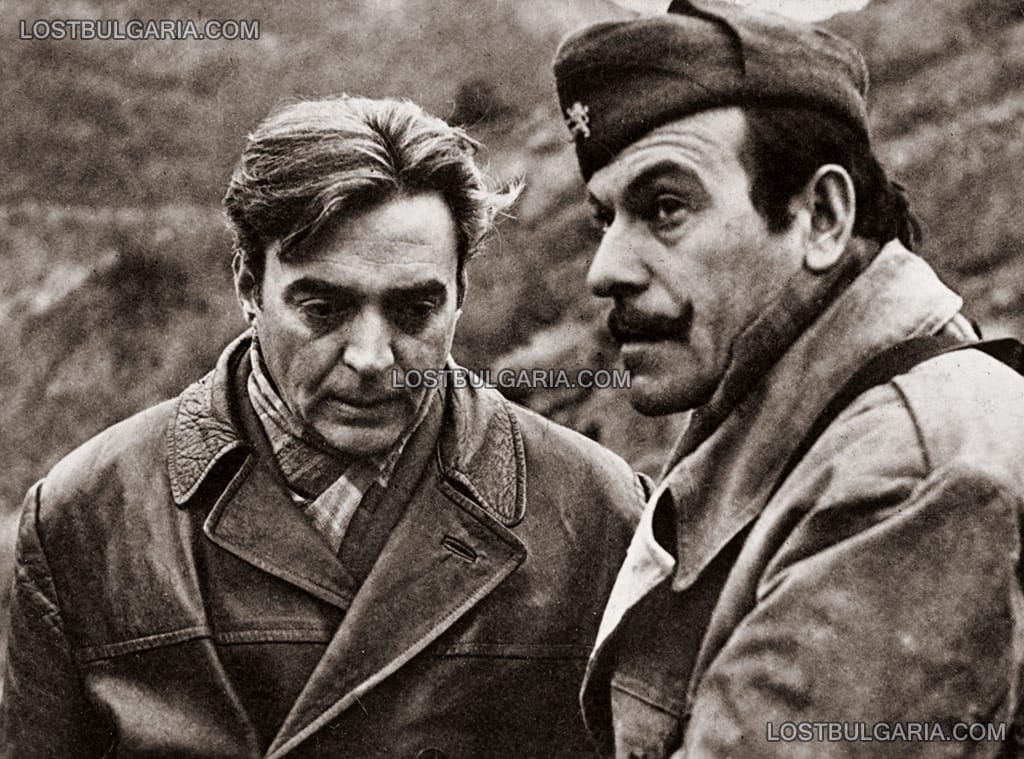 Любомир Кабакчиев и Георги Георгиев - Гец в епизода "Рицарският кръст" от сериала "На всеки километър", 1969 г.