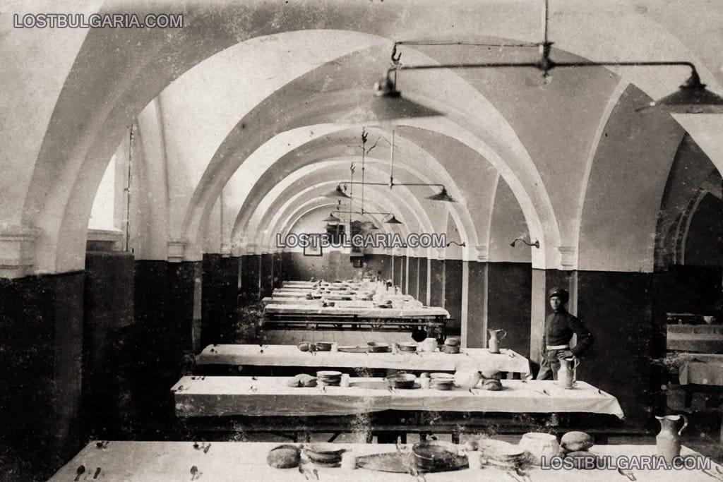 София, столовата на Военното на Н. В. училище в 1921г.