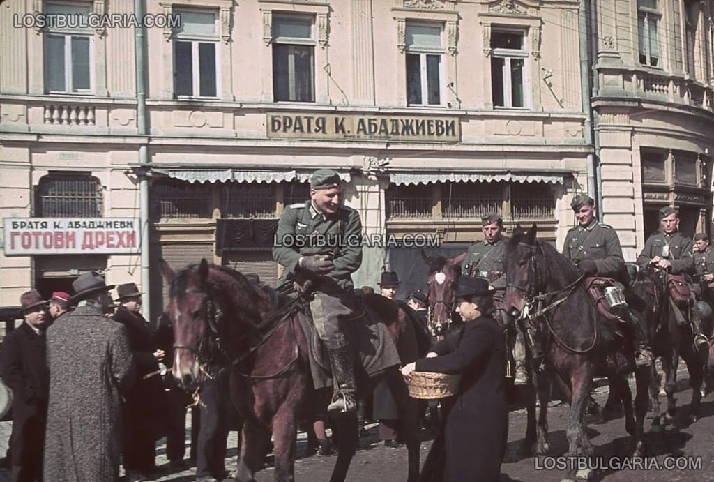 Посрещане на немската армия при преминаването й през България - Русе, 1941 г.
