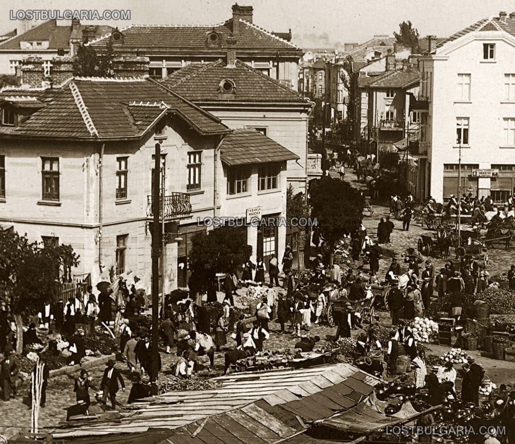 София, Женския пазар - в центъра пивница "Майска", 20-те години на ХХ век