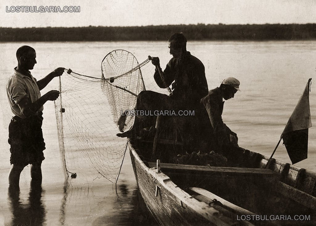 Свищов, рибари в река Дунав, 30-те години на ХХ век