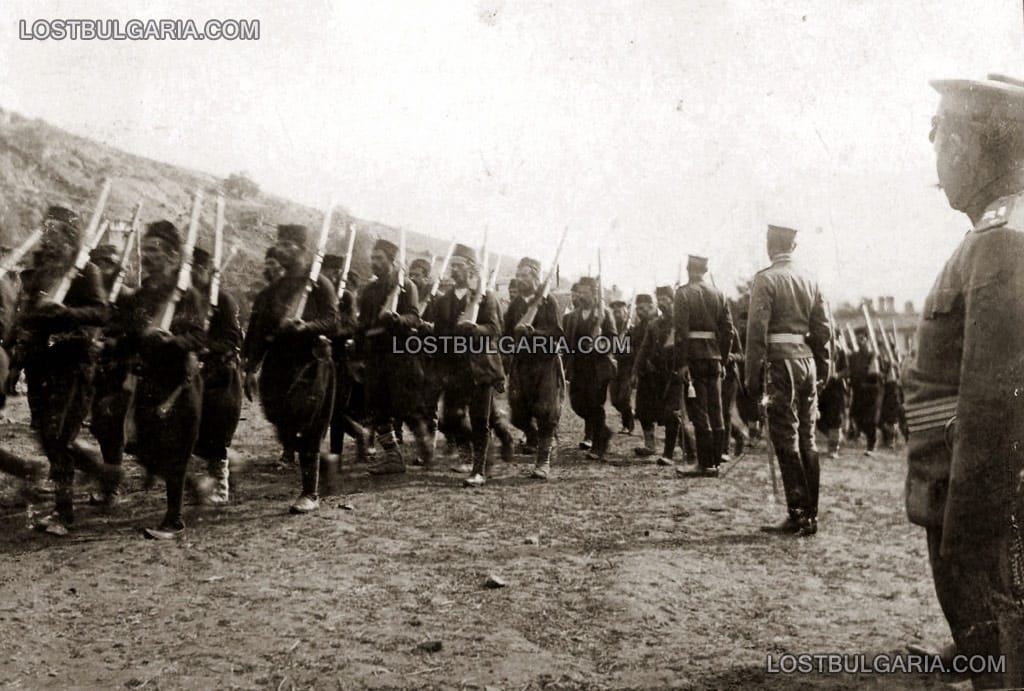 Приемане на нови попълнения в 5-ти пехотен Македонски полк, ноември 1915г.