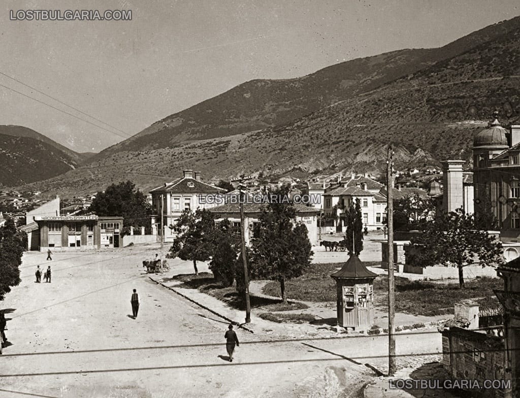 Сливен, площад "Хаджи Димитър", 30-те години на ХХ век