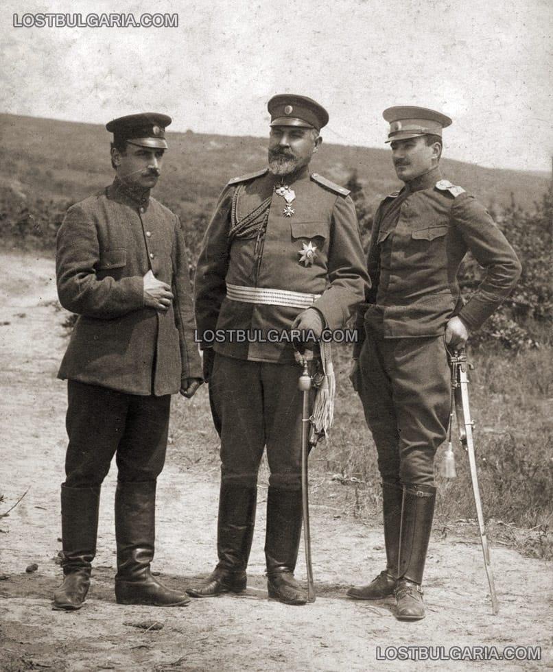 Генерал-лейтенант Климент Бояджиев, командващ Първа армия, на обиколка край фронта, 1915-1916 г.