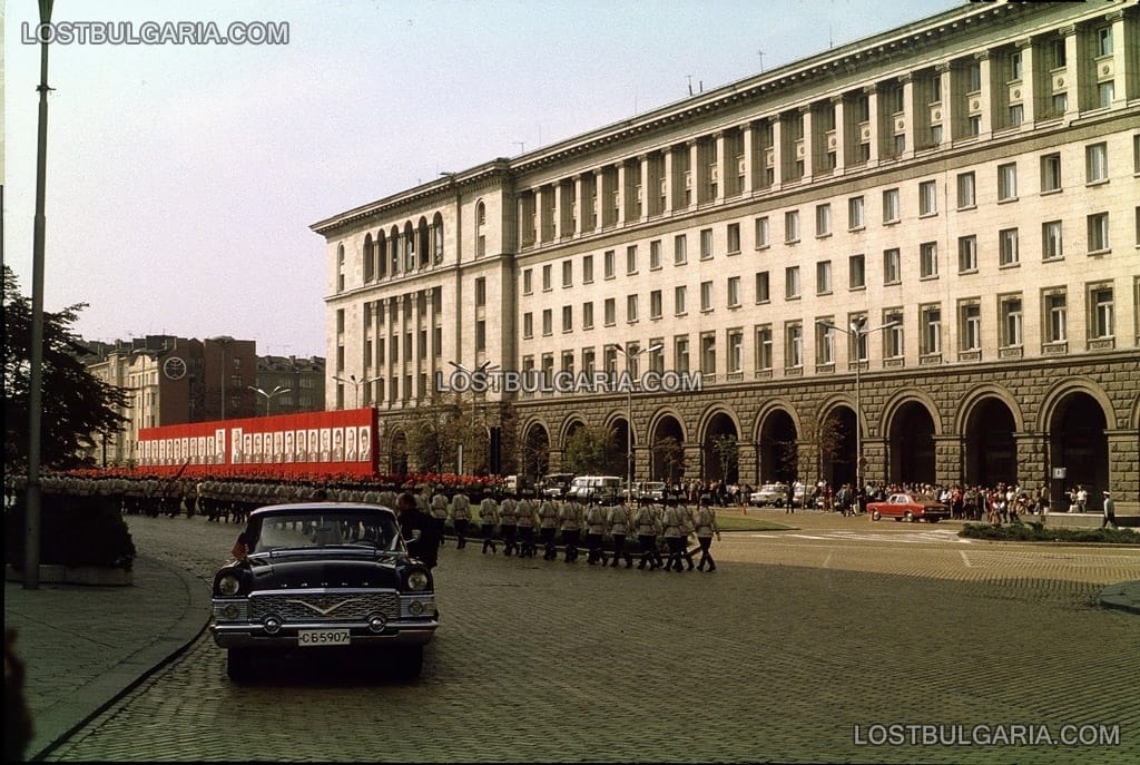 София, сградата на Министерския съвет, 80-те години на ХХ век
