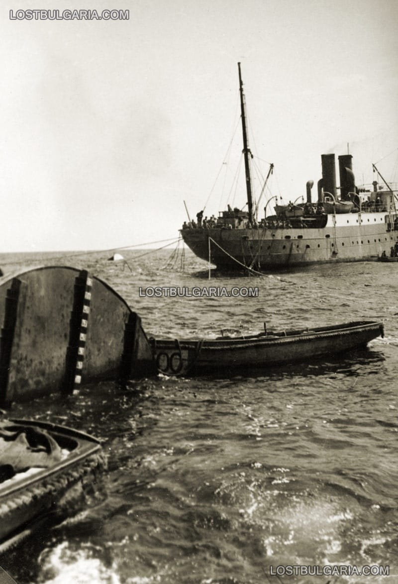 1952 година, параход "Първи май" (бивш "Княгиня Евдокия") изпомпва въздух за тежководолазите и понтоните, използвани за издигането на кораб "Шипка" от дъното