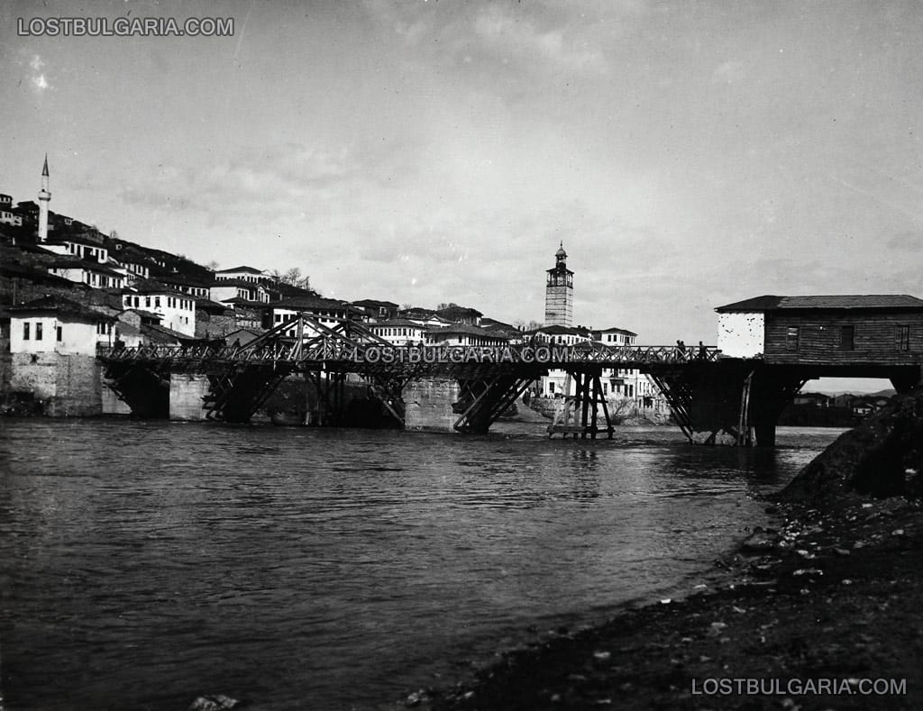 Град Велес и мостът над река Вардар, 1916 г.