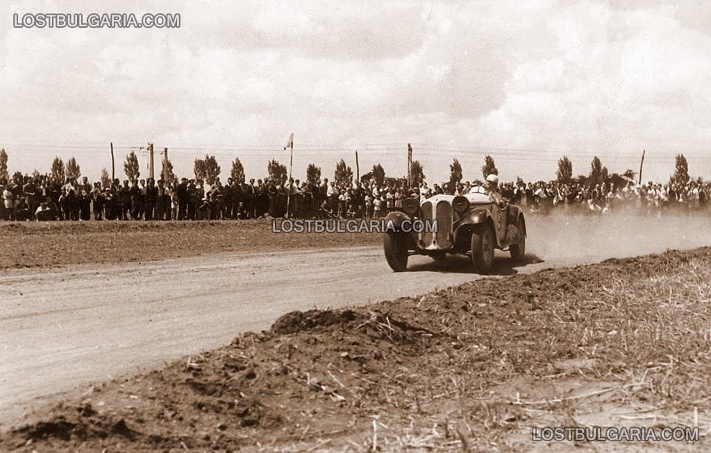 Димитър Соколов на състезание в Хиподрума, София 1947г.