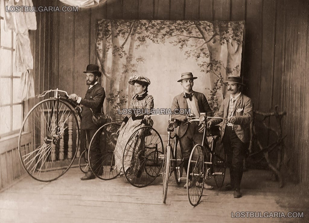 Търново, собственици на едни от първите велосипеди в града