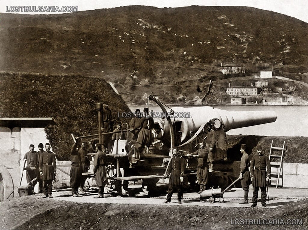 11 дюймово (около 28 см) турско оръдие от отбранителната система на крепостта Меджиди табия край Силистра, 1877 г.