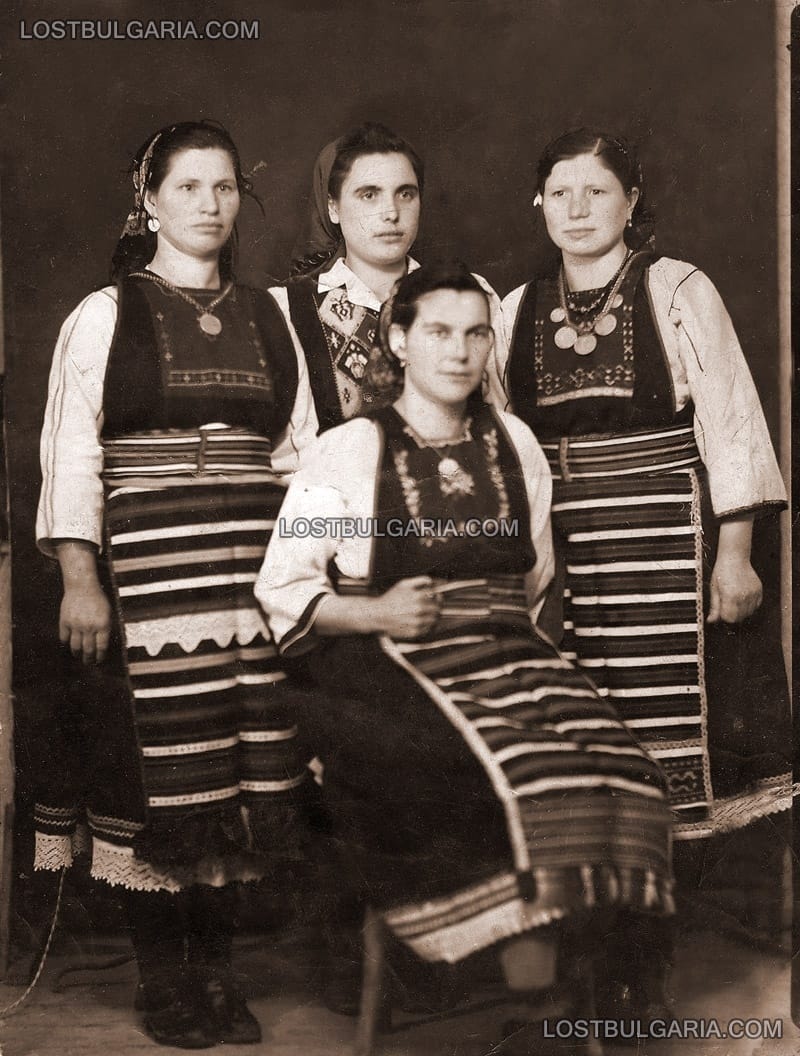 Бежанки от селата Башклисе и Каяджик (Западна Тракия) в Свиленград, 30-те години на ХХ век