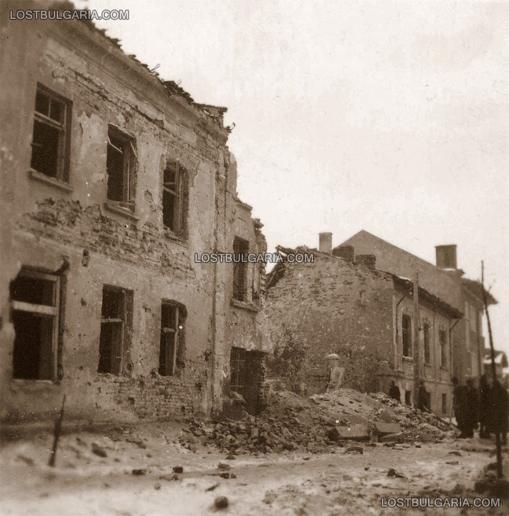 Дупница, разрушени от съюзническите бомбардировки сгради, 1944г.