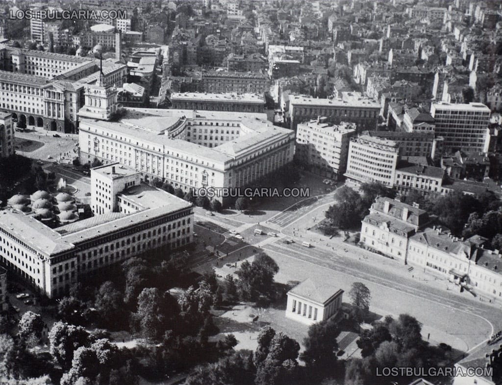 София, Партийния дом, мавзолея на Г. Димитров и сградите на БНБ и Министерски съвет, 60-те години на ХХ век