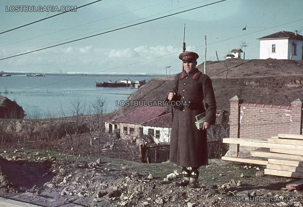 Български пост на брега на Дунав, март 1941 г.