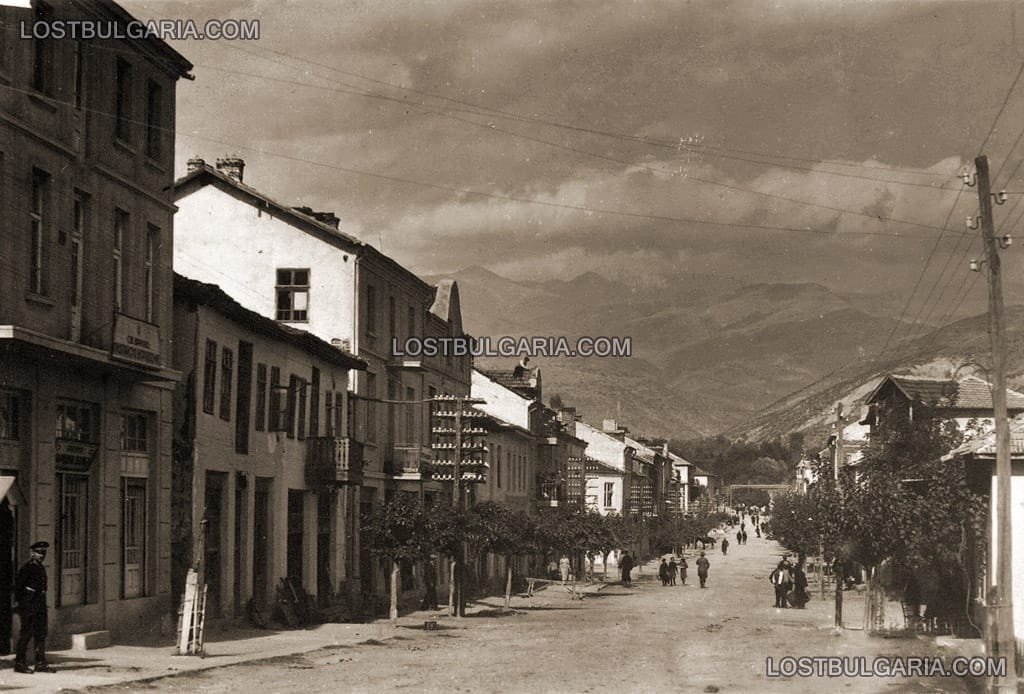Главната улица на Свети Врач (сега Сандански), 30-те години на ХХ век