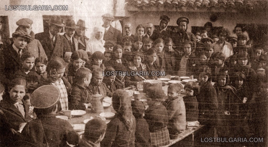 Бежански лагер в Хасково за деца от изгубените територии след Парижкия (Ньойски) договор, началото на 20-те години на ХХ век