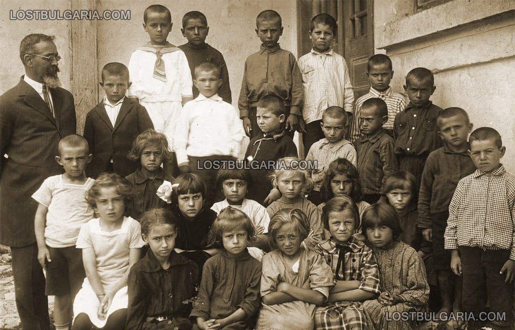 Ученици с учителя си, началото на ХХ век
