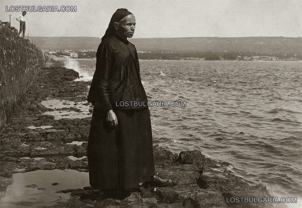 Варна, вдовицата на кея, 1926 г.