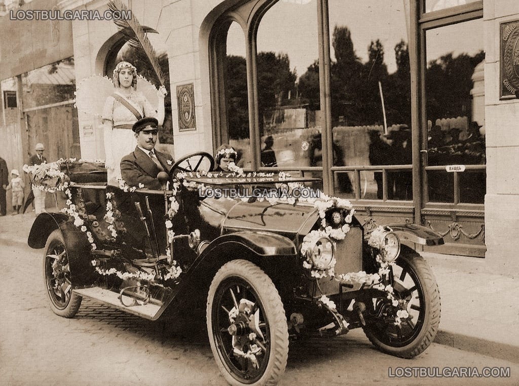 София, откриване на магазина на Александър Киров, официален вносител на Benz, с автомобил Benz 8-20 PS Doppelphaeton, 1913 г.