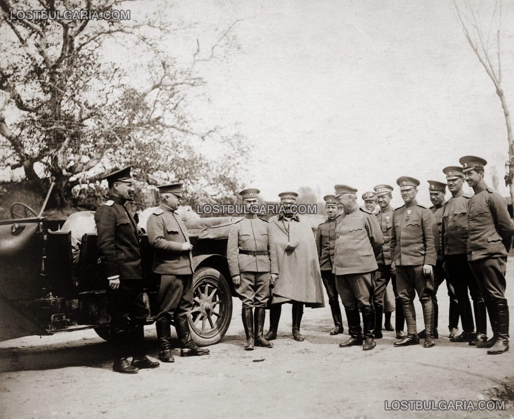 Щабът на II армия в Свети Врач, 1916 г. Изпращане на офицера от щаба ротмистър Александър Чапрашиков (търговец на тютюн) по случай назначаването му на друга длъжност