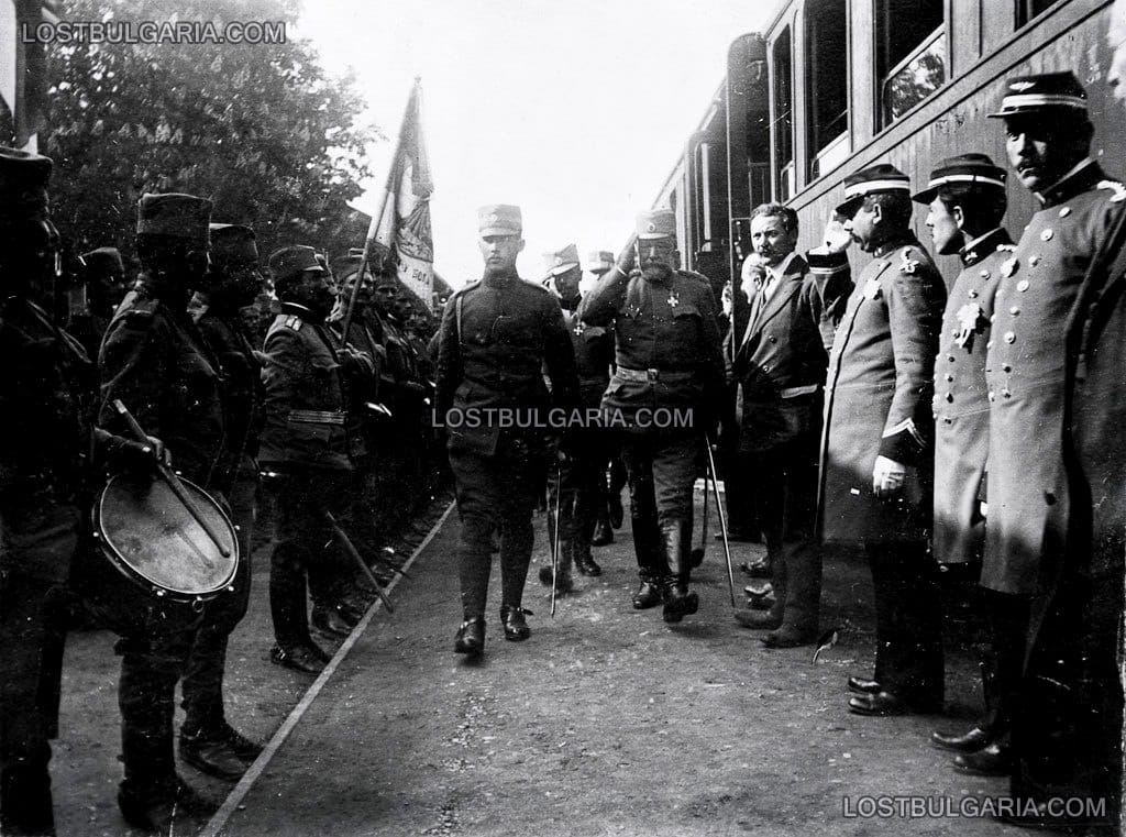 Посрещане на гръцкия престолонаследник Георгиос (бъдещият крал Георгиос II) в сръбската главна квартира за сключване на съюз против България, 1913 г.