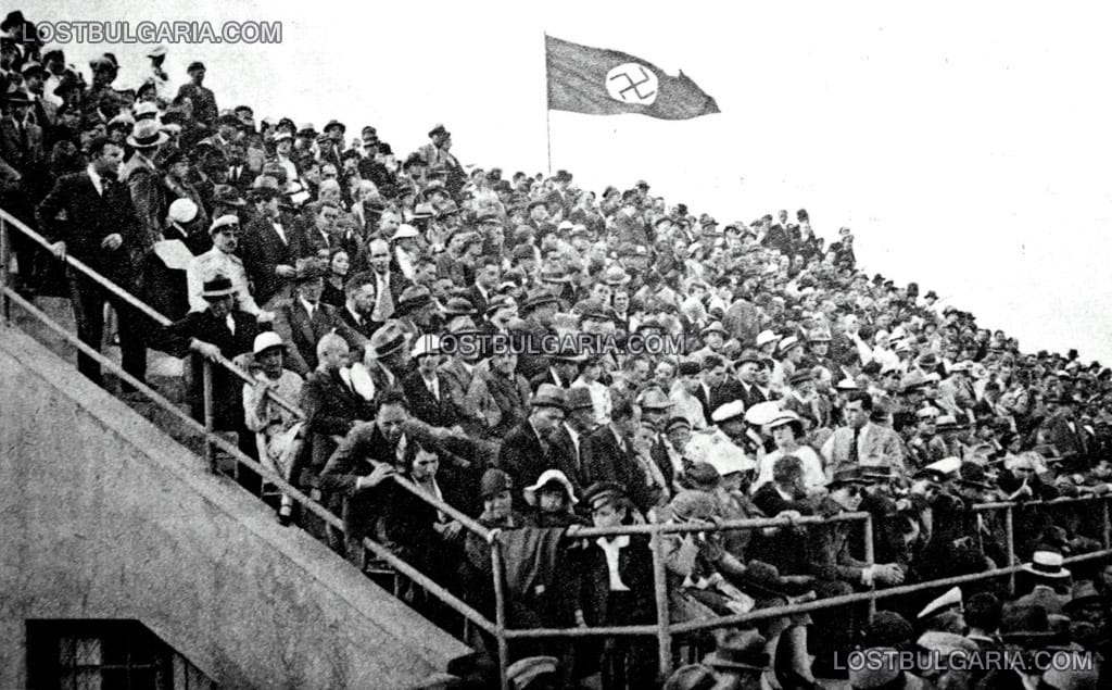 Публиката на стадион "Юнак" за мача България-Германия, завършил 2:0 за домакините, 1935 г.