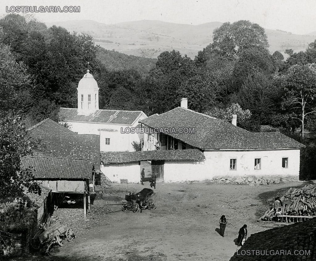 Манастирът "Света Троица" в близост до село Божурище, 1926 г.