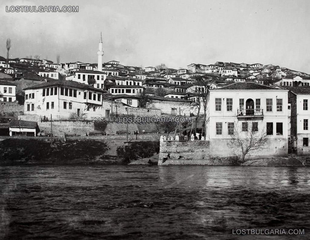 Изглед от град Велес с река Вардар, 1916 г.