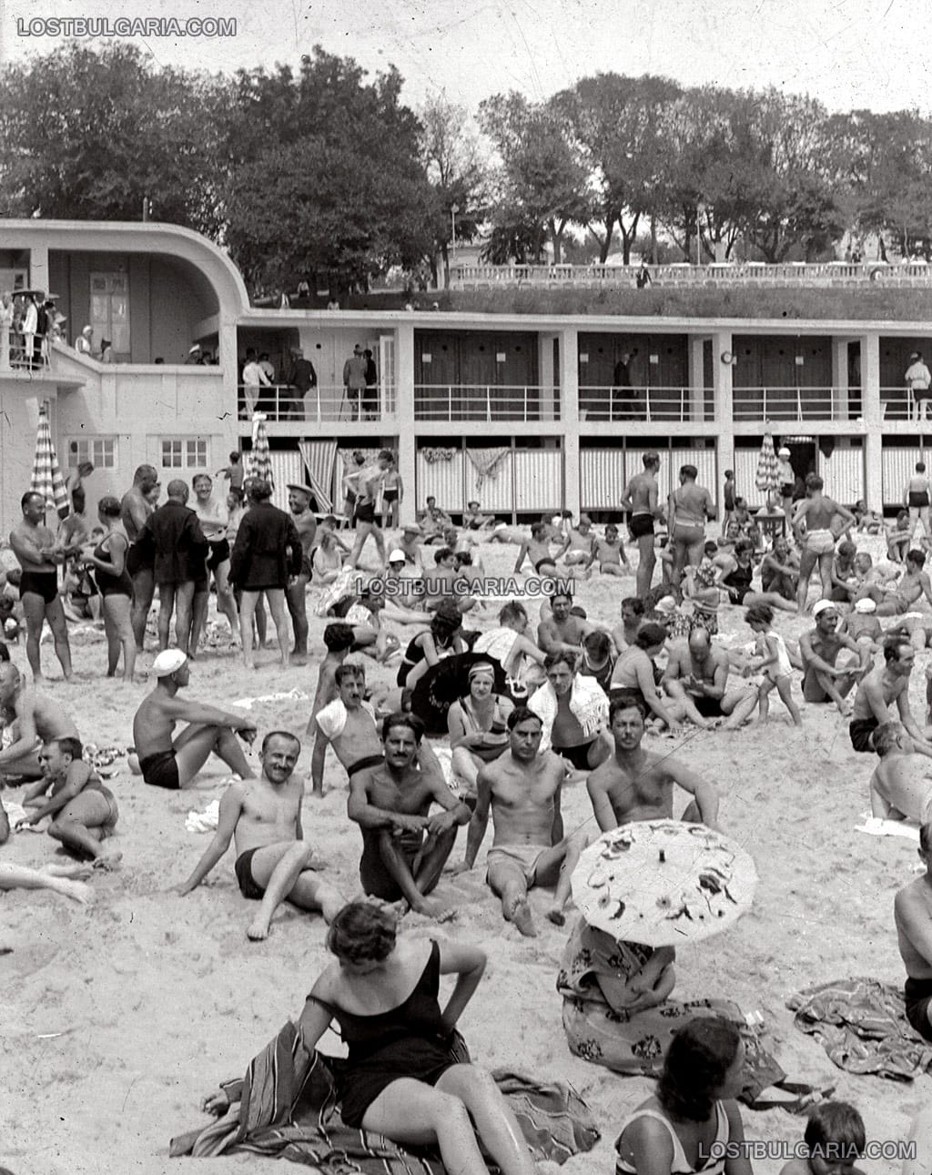Варна - градският плаж, 40-те години на ХХ век