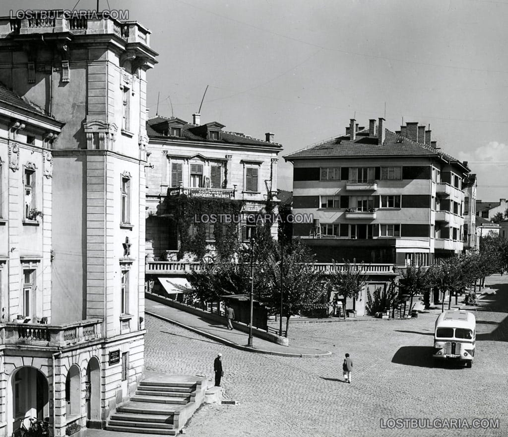 Русе, изглед от града - площадът пред Речната гара, 60-те години на ХХ век