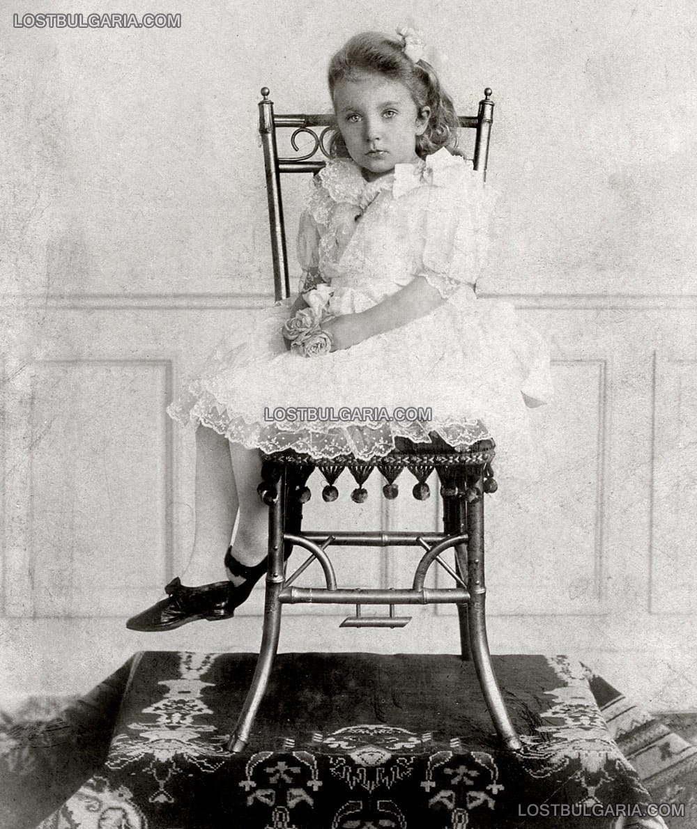 Княгиня Надежда като дете, около 1904 г.