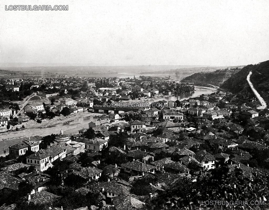Изглед към град Ловеч (от Ловешката крепост), началото на ХХ век