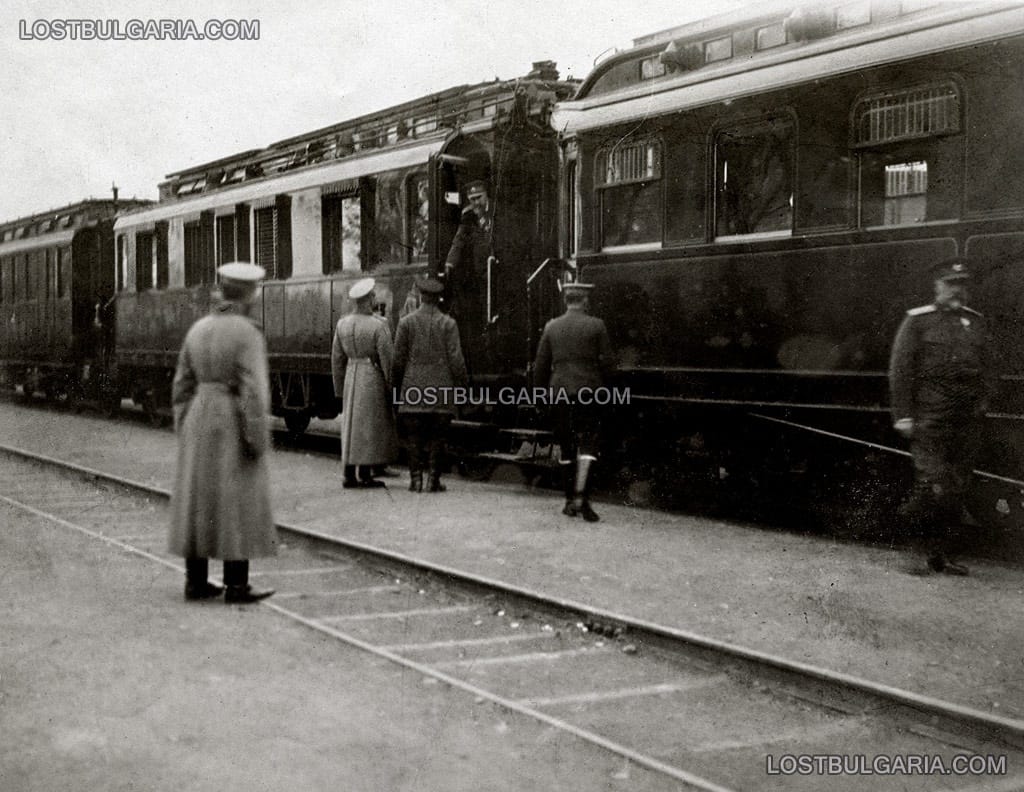 Посрещане (изпращане) на Цар Фердинанд с царския влак по фронтовите линии, неизвестно къде, 1912-13 г.
