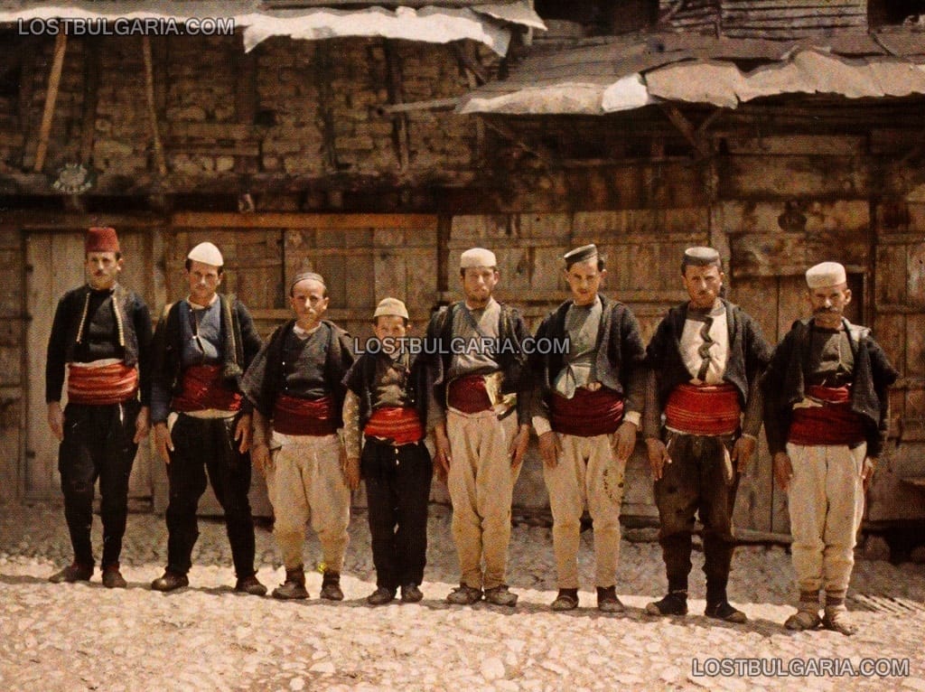 Македонски албанци, жители на Охрид, 1913 г.
