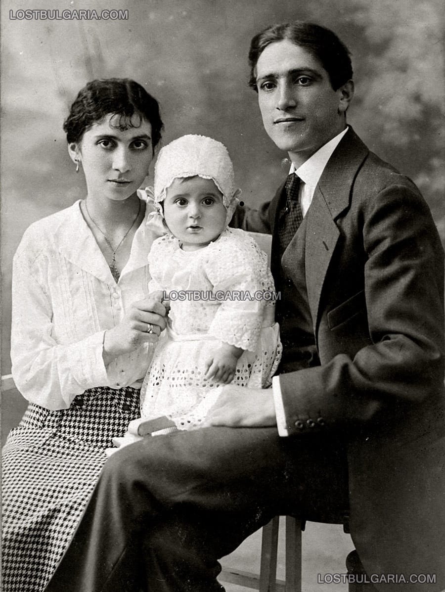Младо семейство от Орхание (Ботевград), 1915 г.