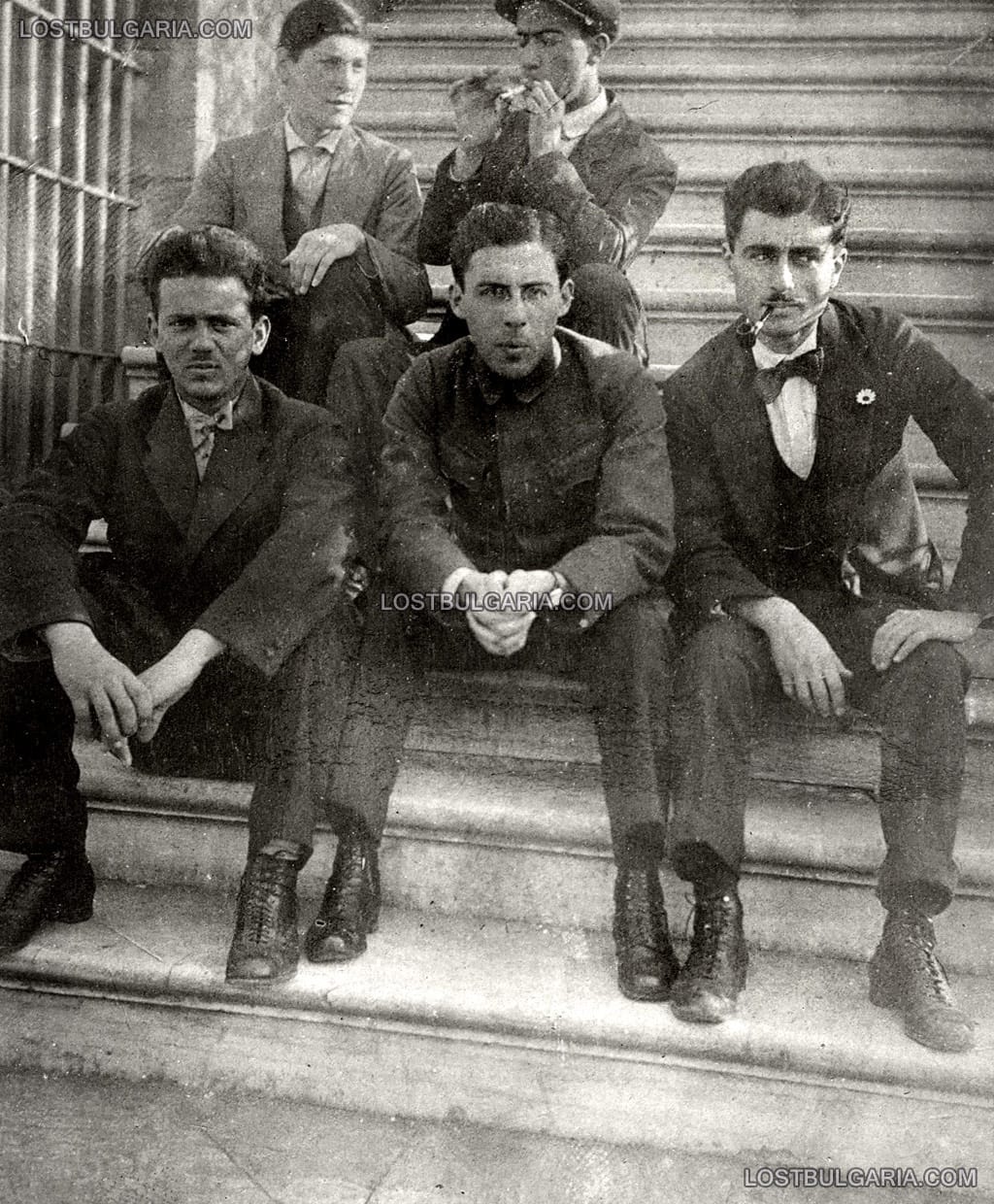Ученици от Робърт колеж в Цариград в свободното си време, началото на ХХ век